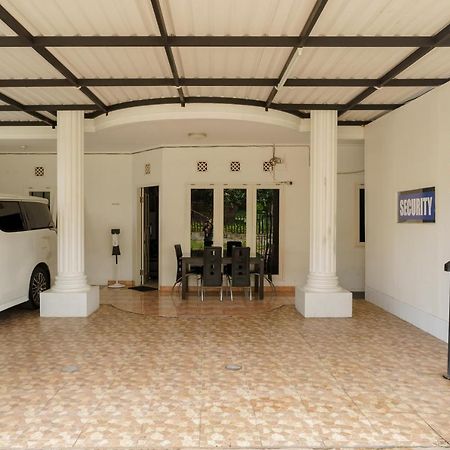 Hotel Fast Hous Syariah Bogor Mitra Reddoorz Exterior foto